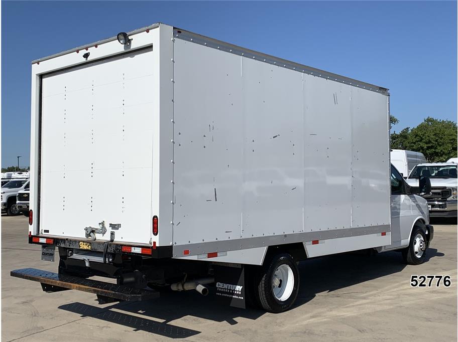 2024 Chevrolet 3500 Express DRW