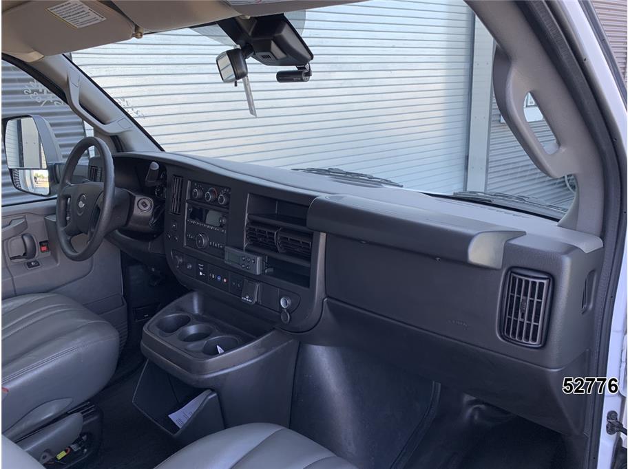 2024 Chevrolet 3500 Express DRW