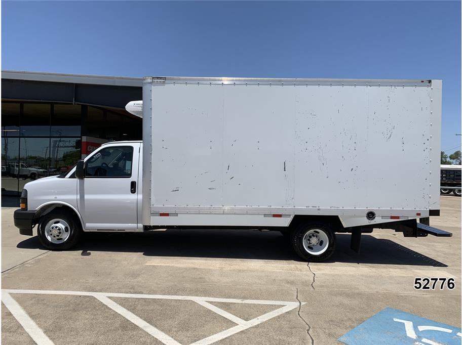 2024 Chevrolet 3500 Express DRW