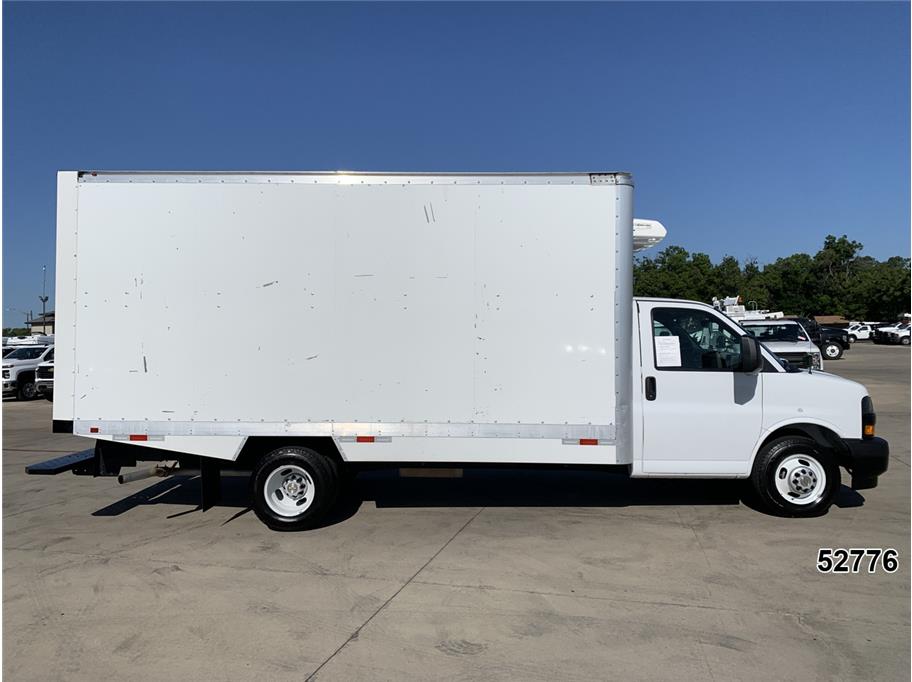 2024 Chevrolet 3500 Express DRW