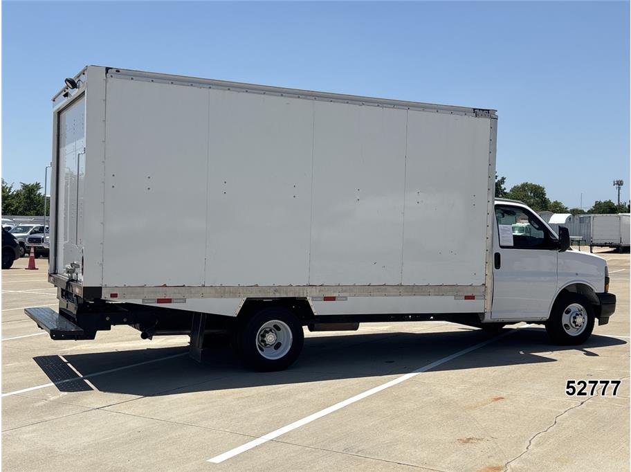 2024 Chevrolet 3500 Express DRW