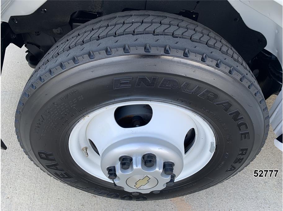 2024 Chevrolet 3500 Express DRW