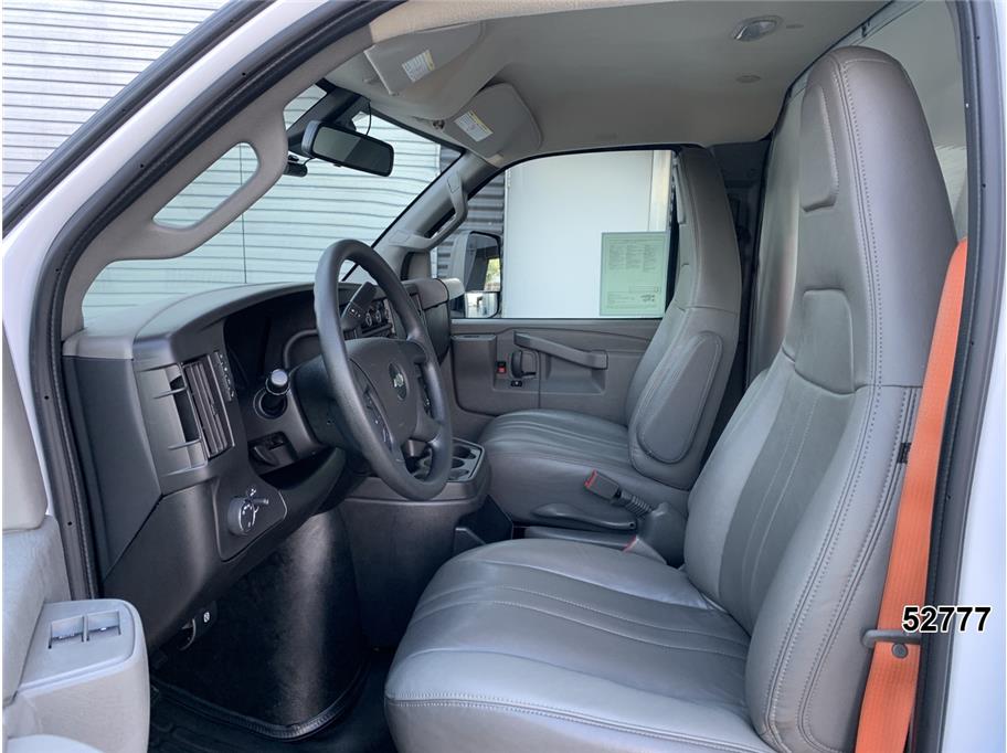 2024 Chevrolet 3500 Express DRW
