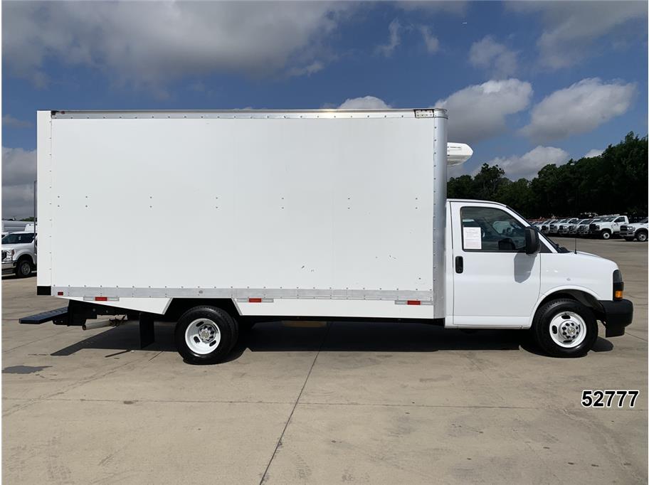 2024 Chevrolet 3500 Express DRW