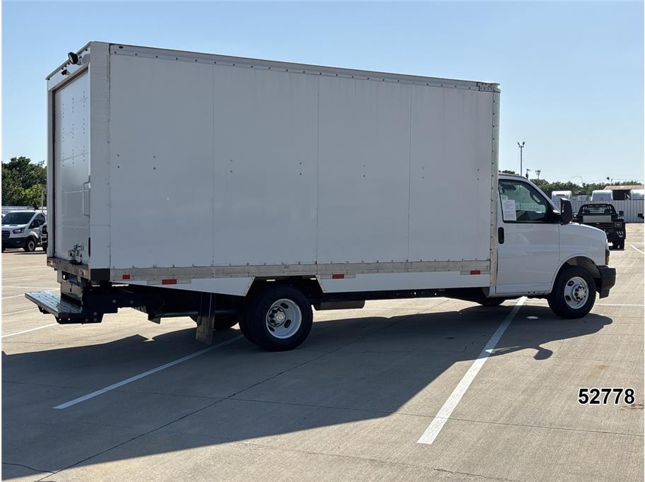 2024 Chevrolet 3500 Express DRW