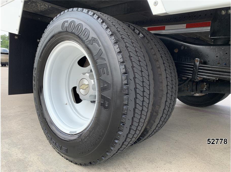 2024 Chevrolet 3500 Express DRW