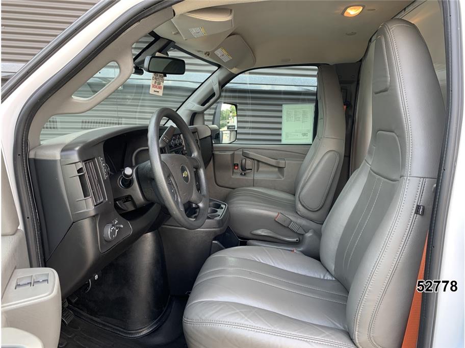 2024 Chevrolet 3500 Express DRW