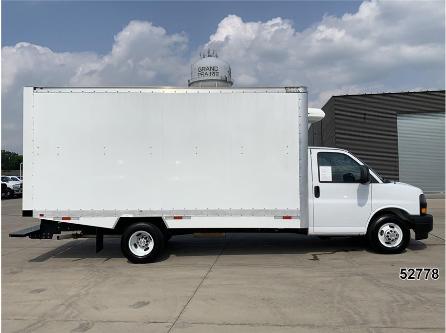 2024 Chevrolet 3500 Express DRW