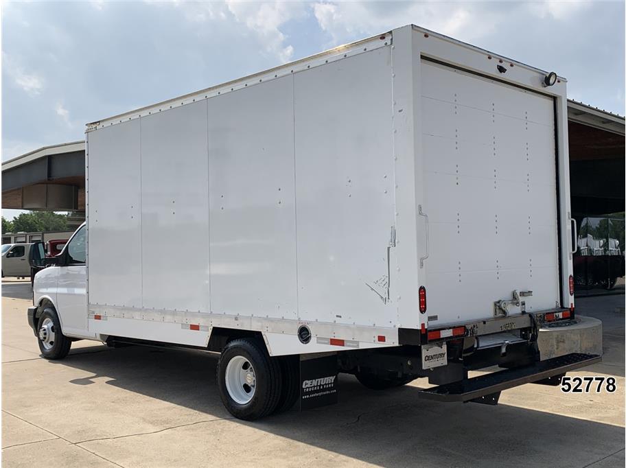 2024 Chevrolet 3500 Express DRW