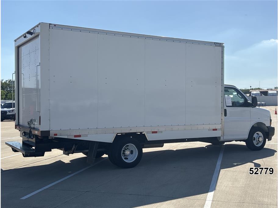 2024 Chevrolet 3500 Express DRW