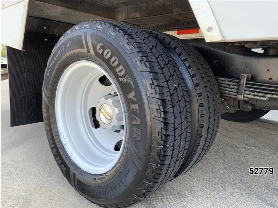 2024 Chevrolet 3500 Express DRW