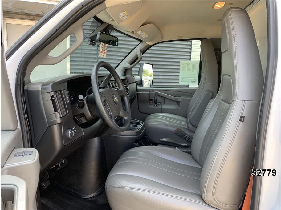 2024 Chevrolet 3500 Express DRW