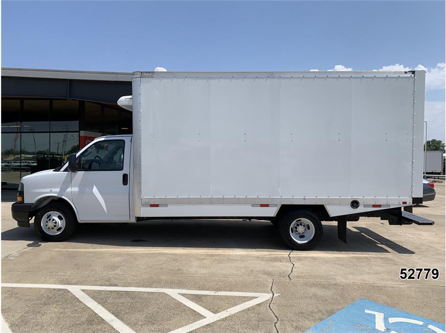 2024 Chevrolet 3500 Express DRW