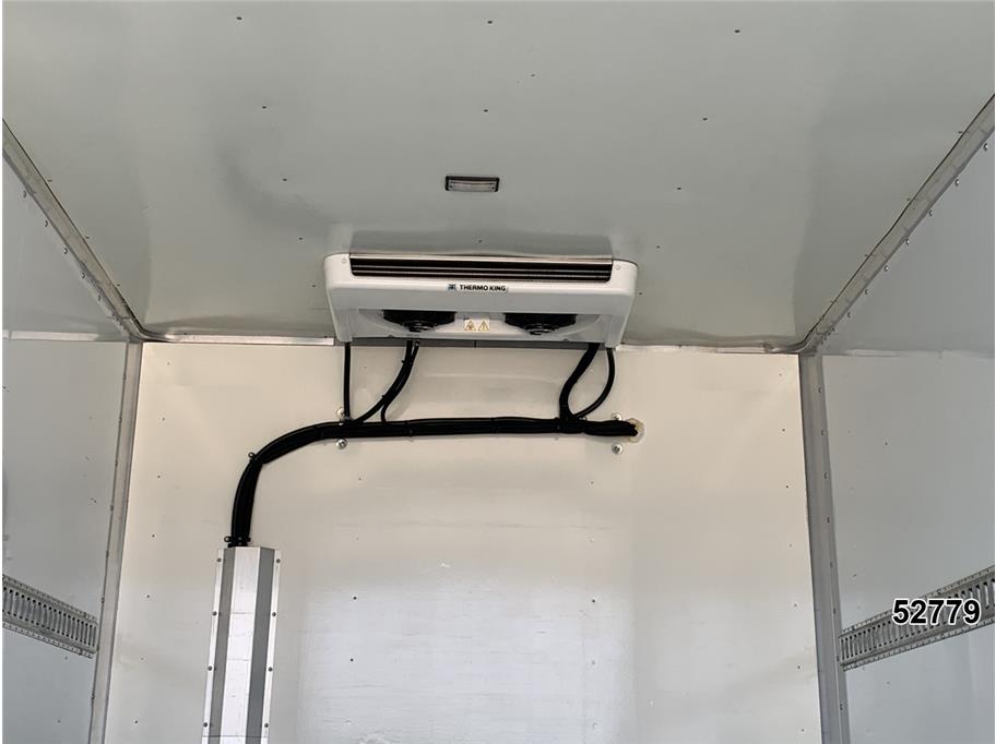 2024 Chevrolet 3500 Express DRW