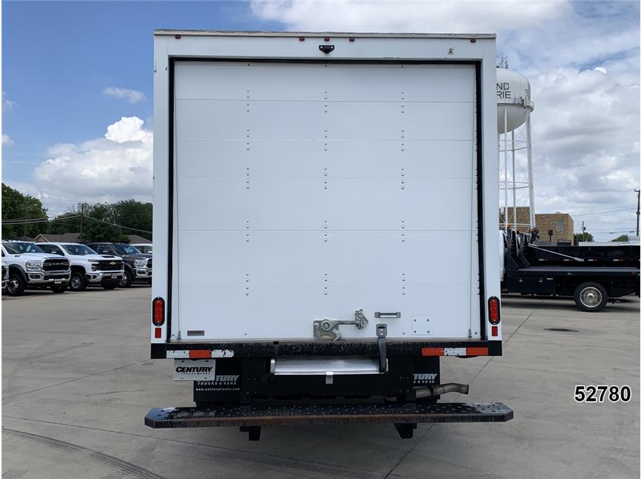 2024 GMC 3500 Savana DRW