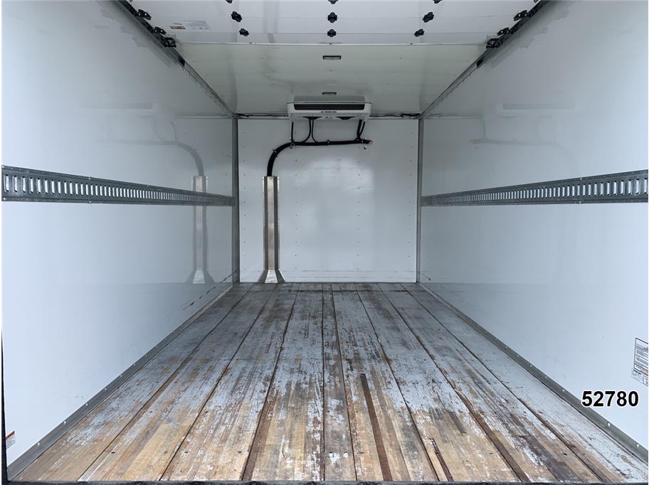 2024 GMC 3500 Savana DRW