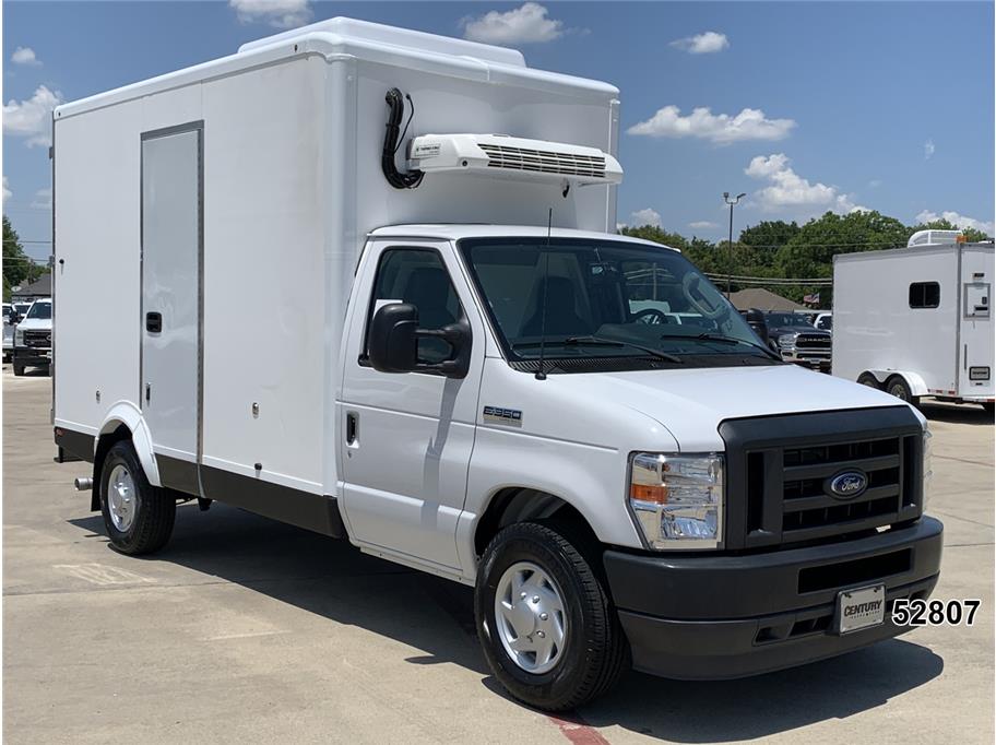 2023 Ford E350