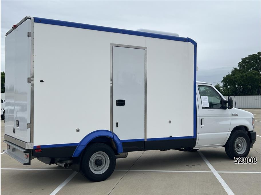 2023 Ford E350