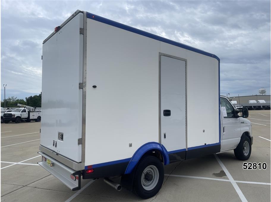 2023 Ford E350