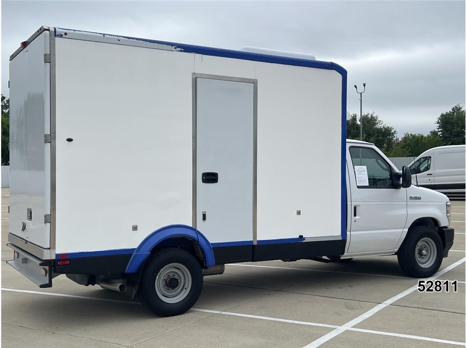 2023 Ford E350