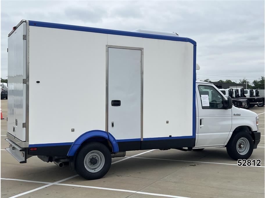 2023 Ford E350