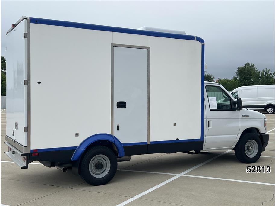 2023 Ford E350