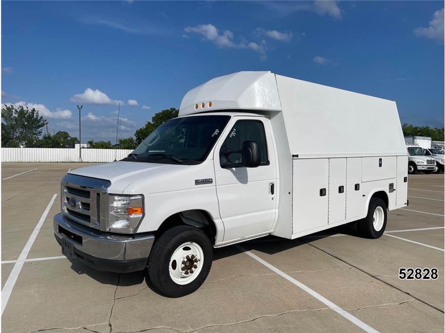 2019 Ford E450