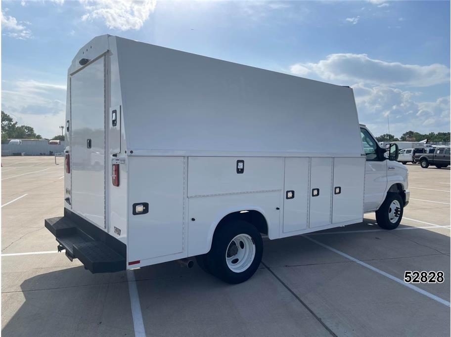 2019 Ford E450