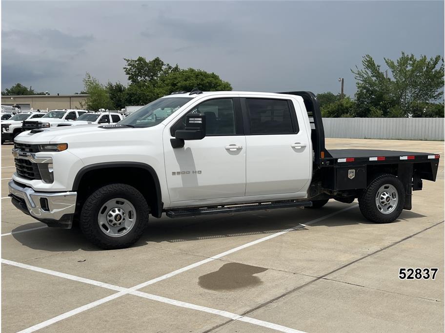 2024 Chevrolet Silverado HD's photo
