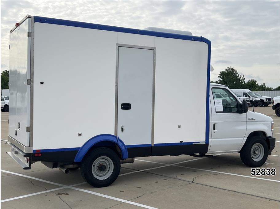 2023 Ford E350