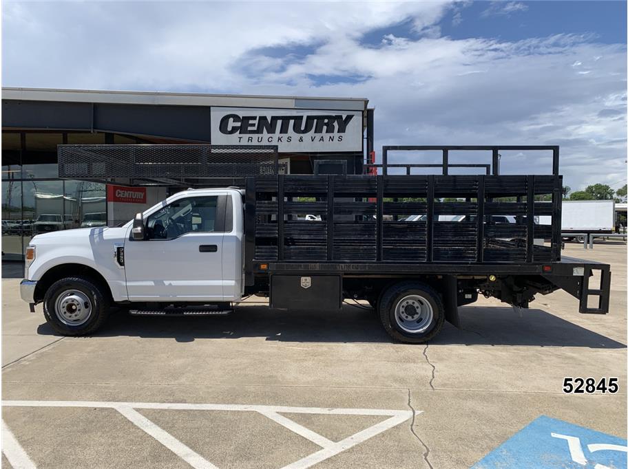 2022 Ford F350 DRW