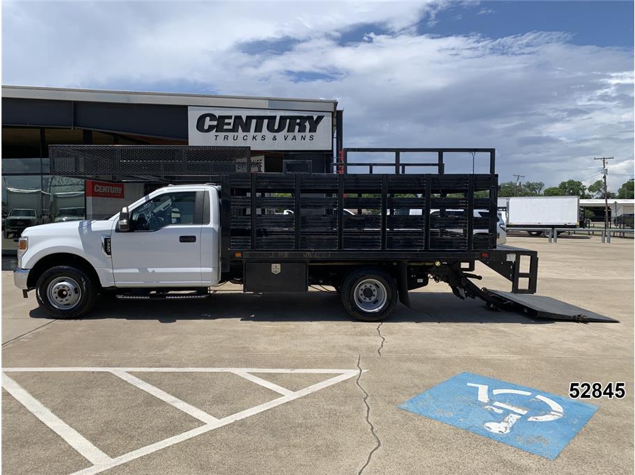 2022 Ford F350 DRW