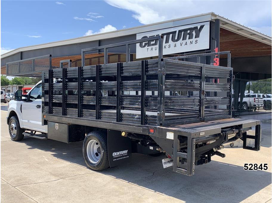 2022 Ford F350 DRW