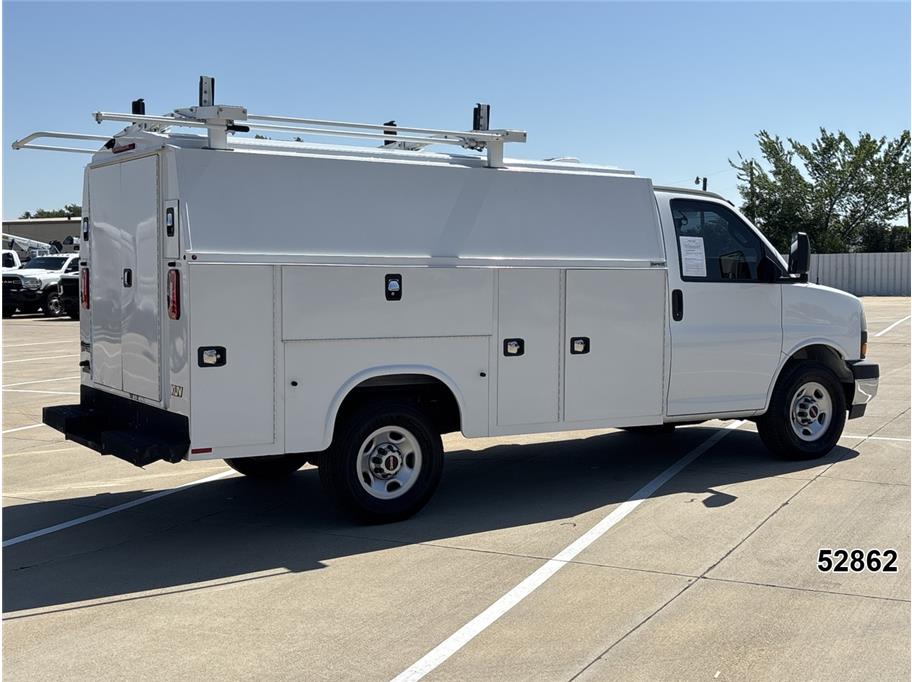 2021 GMC 3500 Savana