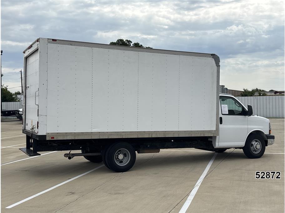 2016 Chevrolet 3500 Express DRW