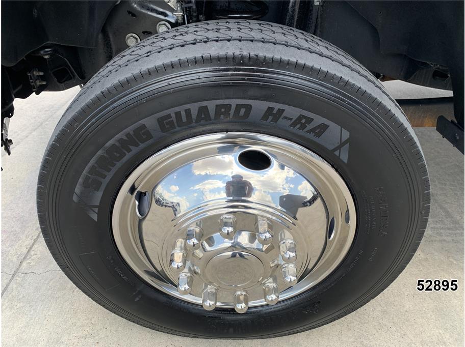 2022 Ford F550