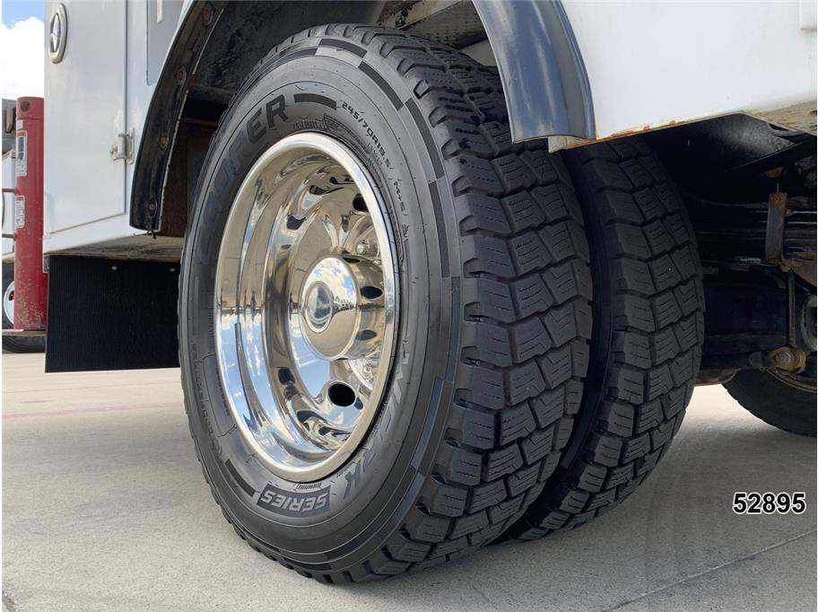 2022 Ford F550