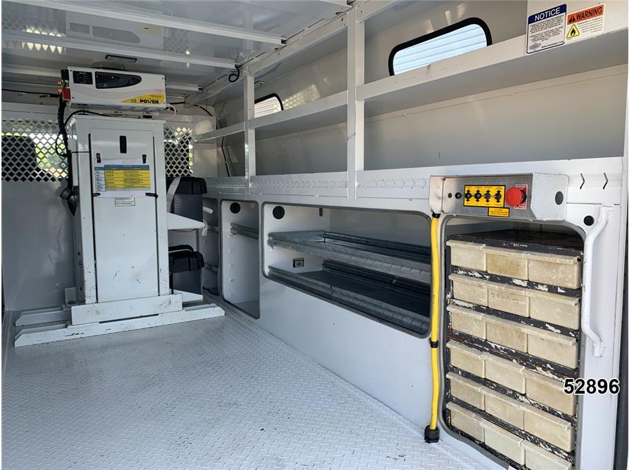 2017 Ford E350 DRW