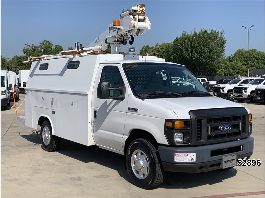 2017 Ford E350 DRW