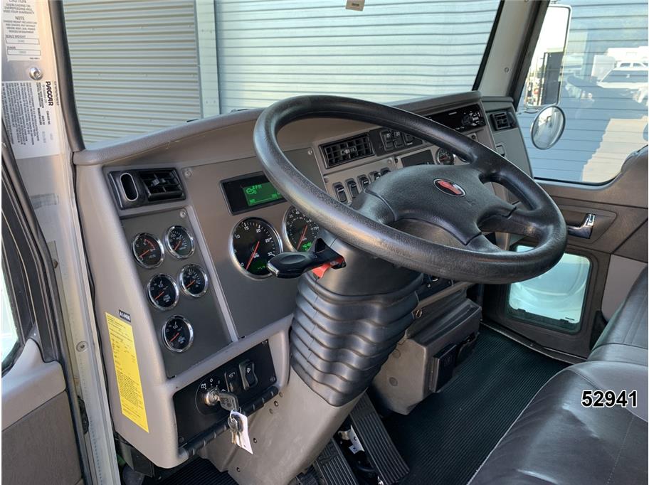 2017 Kenworth T-370