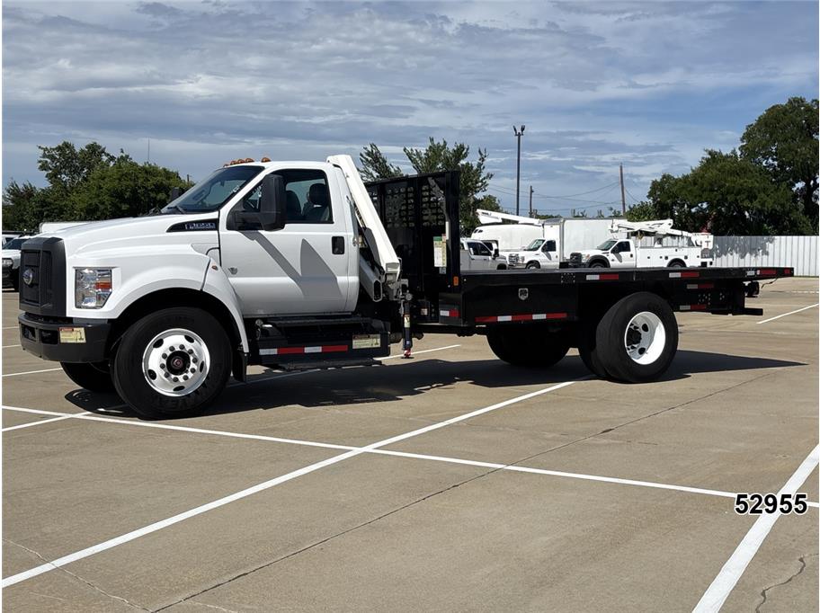 2022 Ford F650