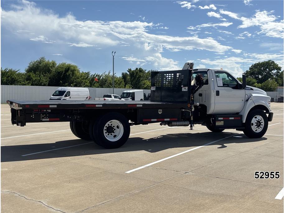 2022 Ford F650