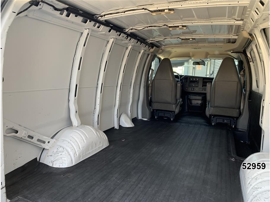 2023 GMC 2500 Savana