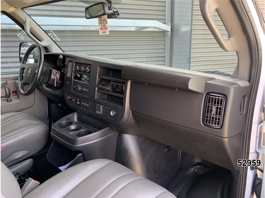 2023 GMC 2500 Savana