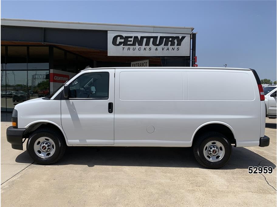 2023 GMC 2500 Savana
