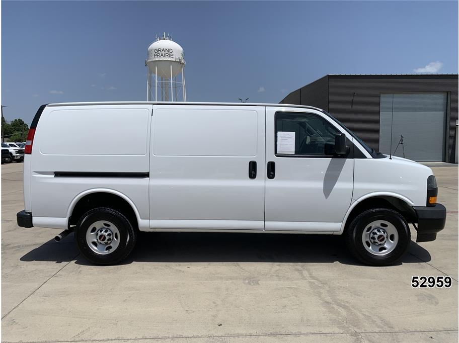 2023 GMC 2500 Savana