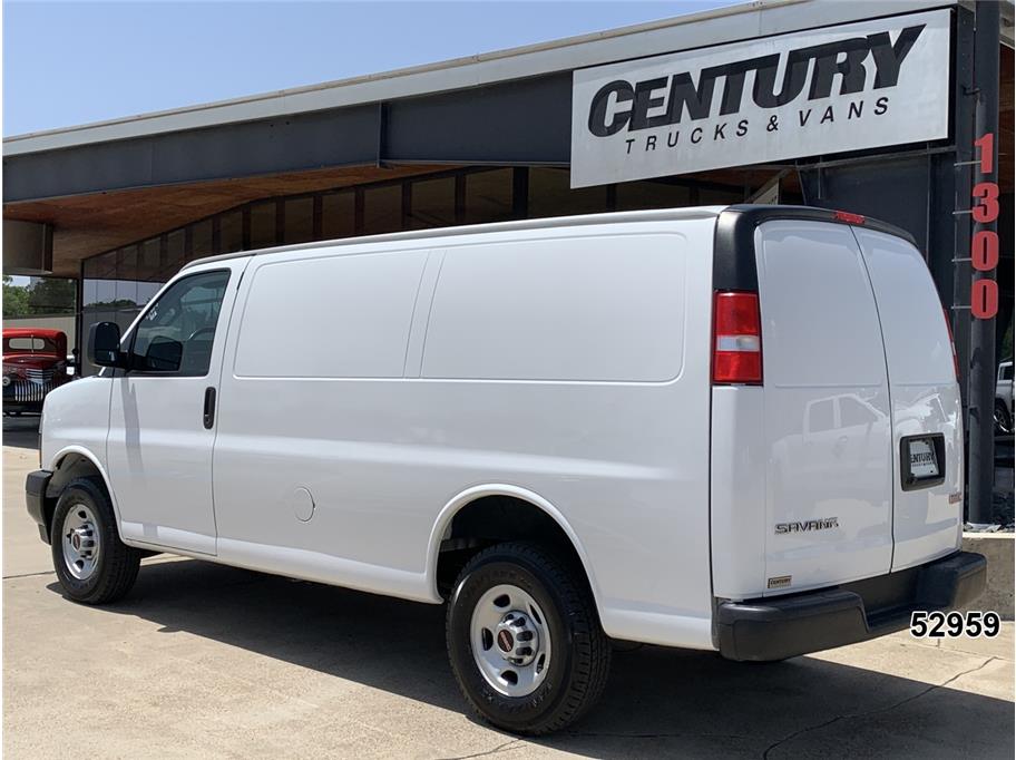 2023 GMC 2500 Savana
