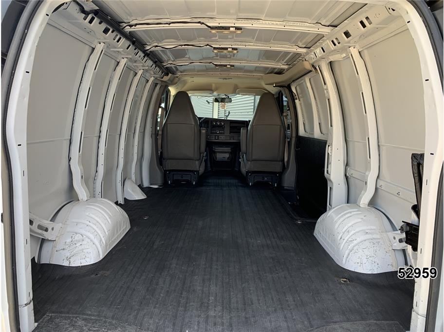 2023 GMC 2500 Savana