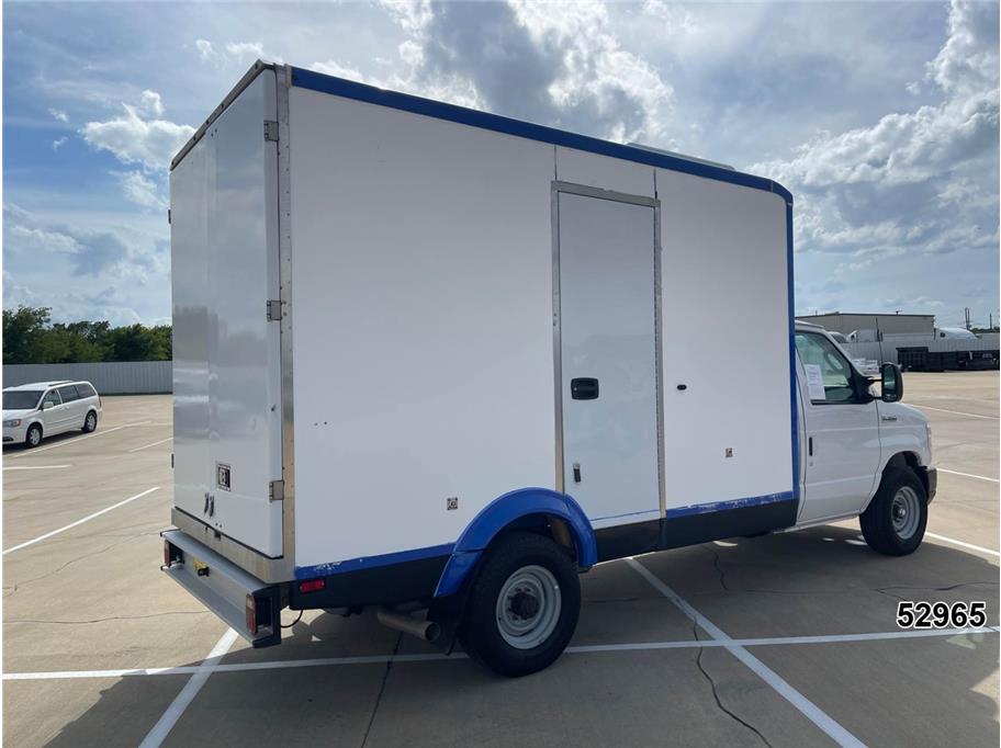 2023 Ford E350