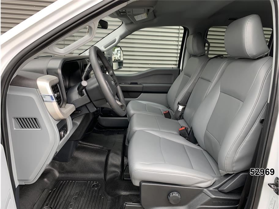 2024 Ford F350 DRW